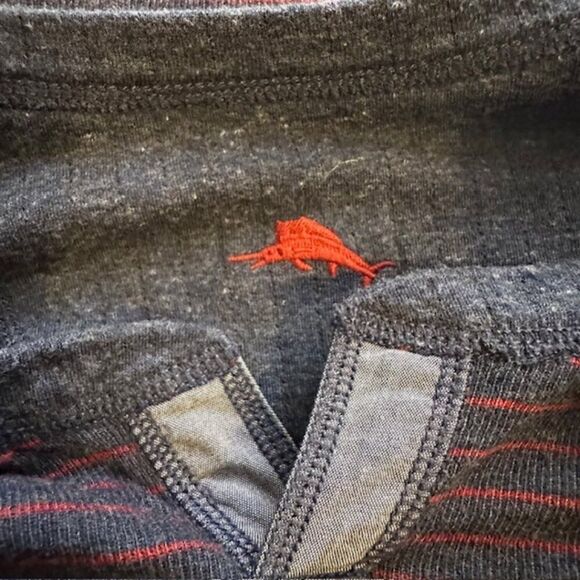 Tommy Bahama Reversible Long Sleeve Crew Neck Top in‎ Size XXL (Gray / Gray-Red) - Picture 5 of 6